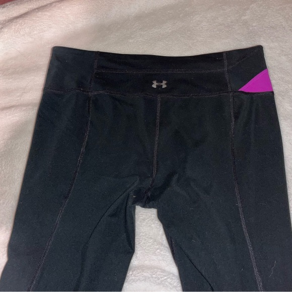 UNDER ARMOUR boot cut yoga pants - Picture 4 of 4